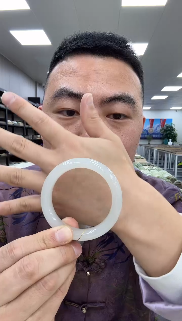 【闪购商品】和田玉手镯未镶嵌56-57  985