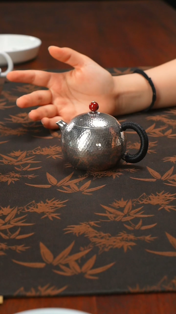 少得瓷精选足银9999纯银西施壶