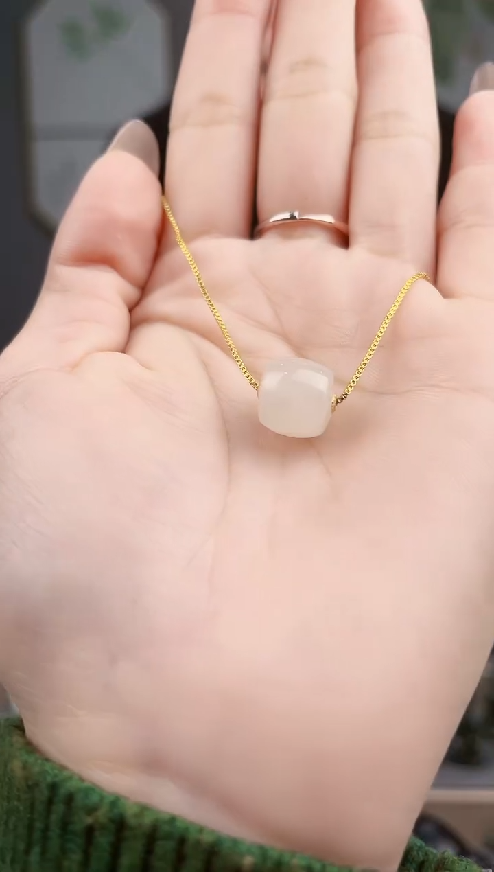 【闪购商品】和田玉颈饰18K金镶嵌AA多样性发货 拍一发一