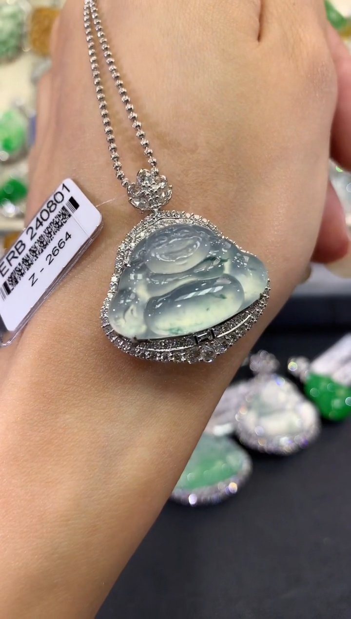 【闪购商品】翡翠吊坠(不含链)18K金镶嵌w61     
