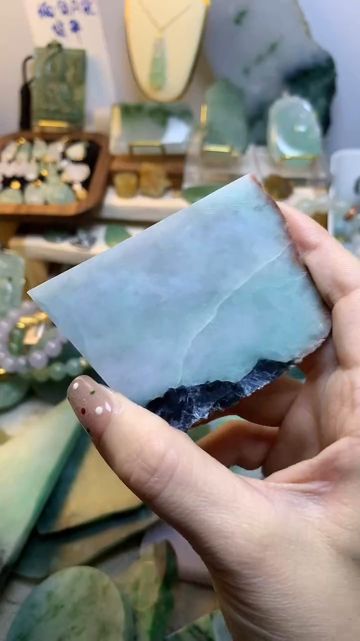 未镶嵌挂件翡翠缅甸A货翡翠,没有运费险,有纹有裂