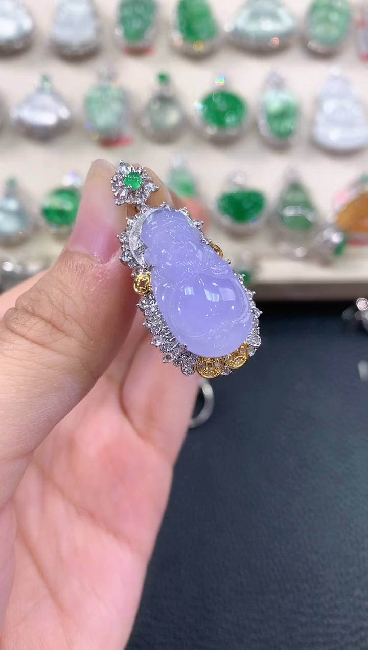 【闪购商品】翡翠吊坠(不含链)18K金镶嵌C78    有色差