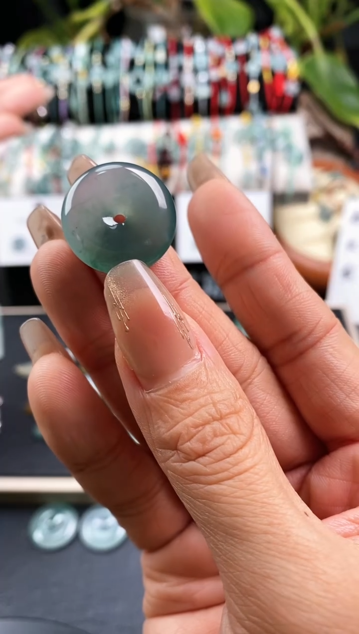 【闪购商品】翡翠裸石平安扣599一个