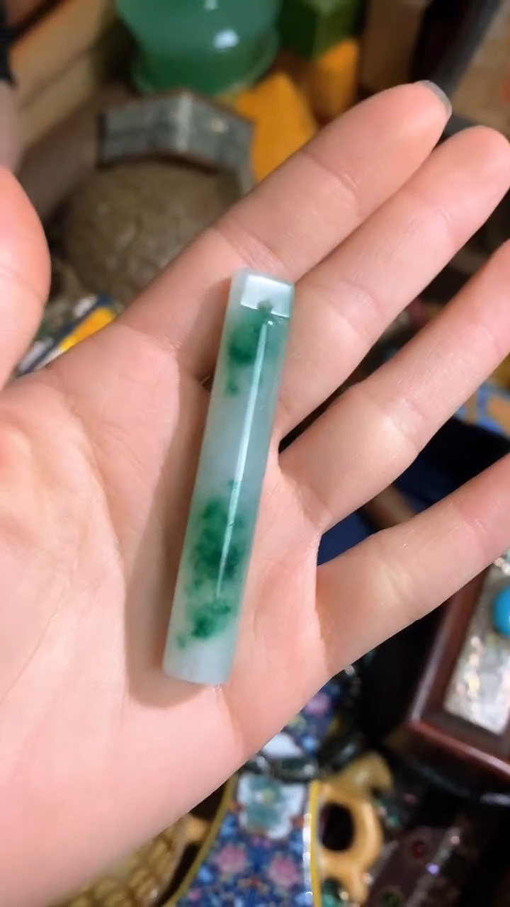 【闪购商品】翡翠吊坠(赠链)未镶嵌德诚精品专属摆件