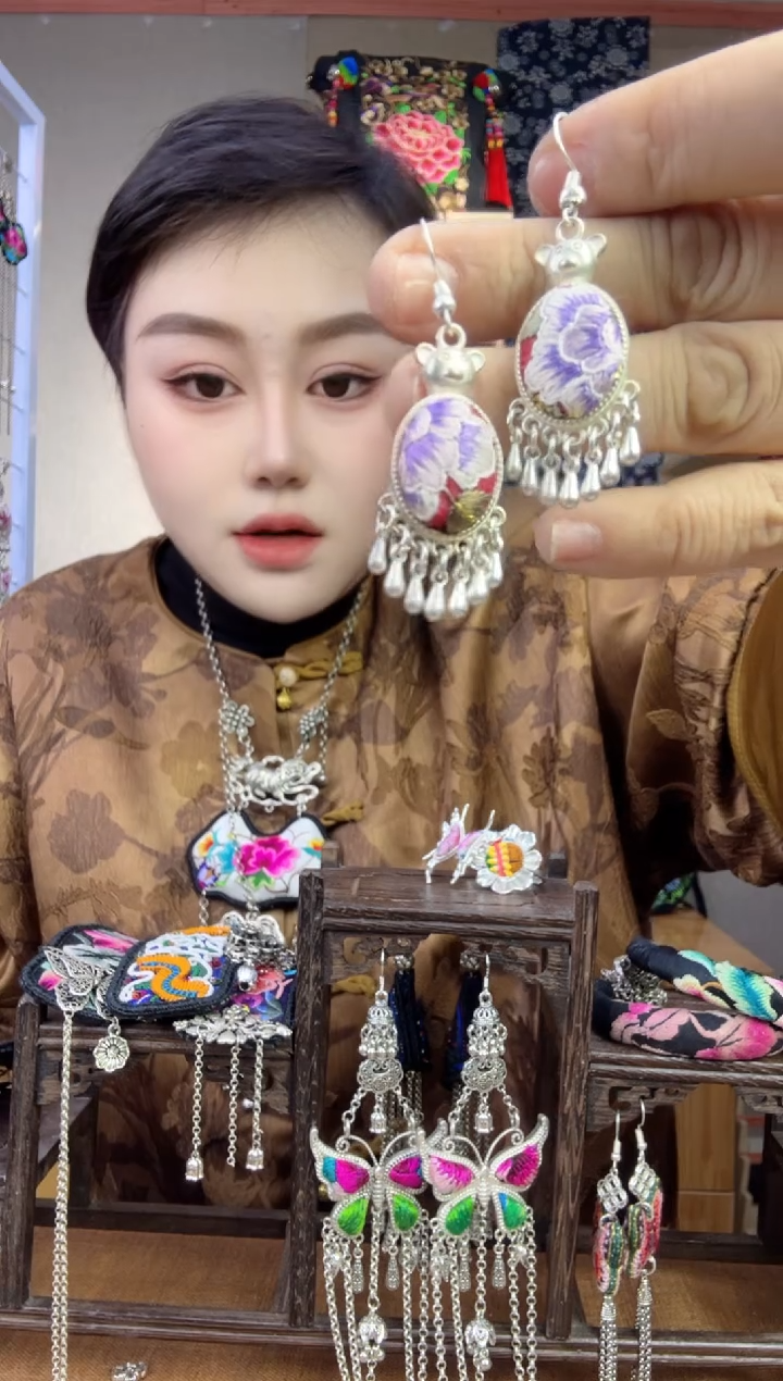 【闪购商品】刺绣纯手工苗绣非遗耳环