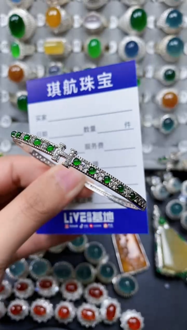 【闪购商品】翡翠手镯银S925镶嵌0676