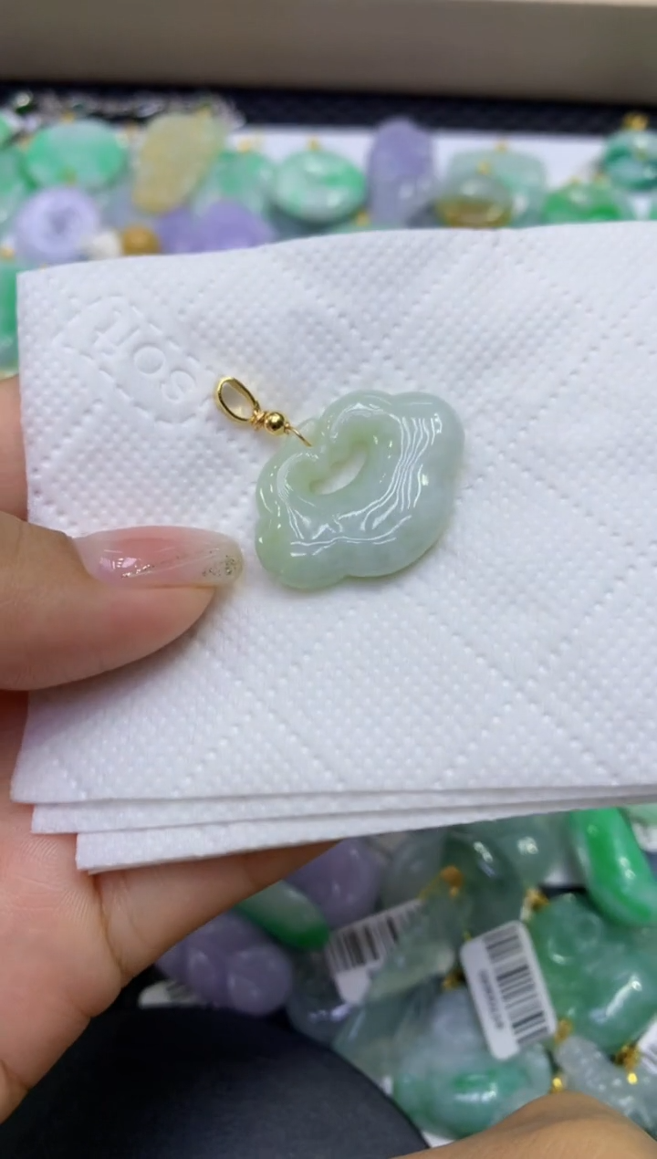 颈饰未镶嵌翡翠天然缅甸A货翡翠