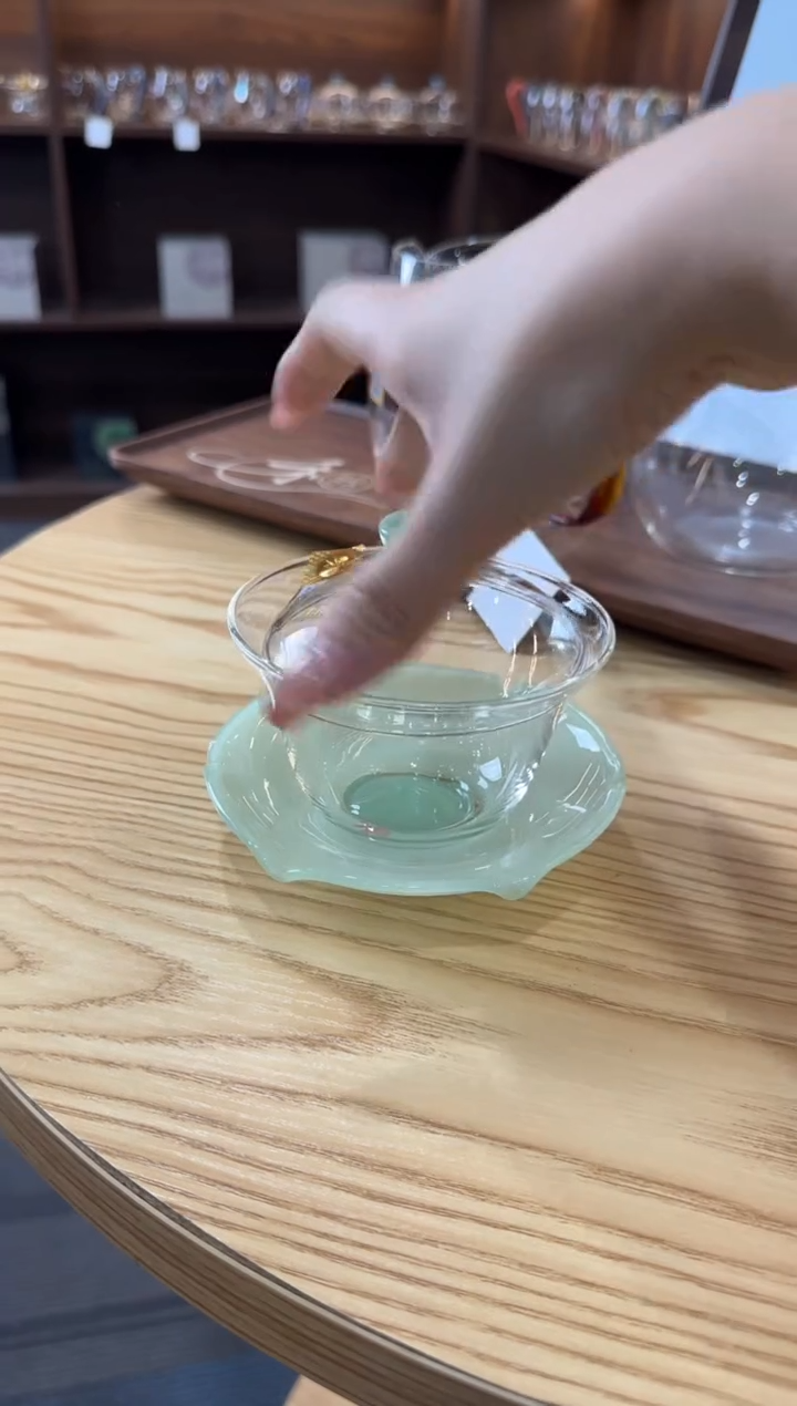 禾器 荷叶盖碗浅玉色