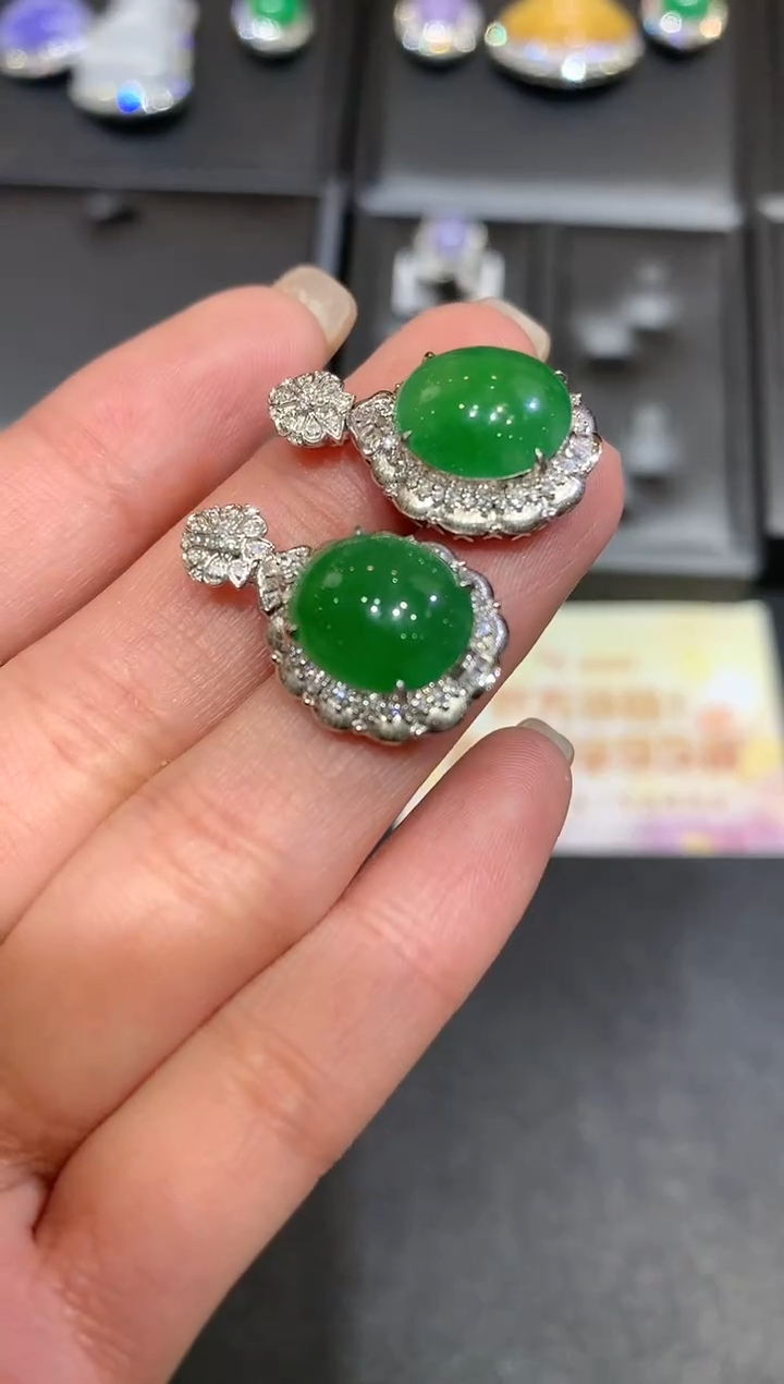 【闪购商品】翡翠吊坠(不含链)18K金镶嵌吊坠多样性发其一A463|