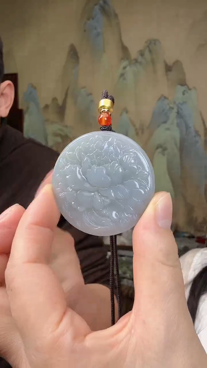 颈饰未镶嵌和田玉.