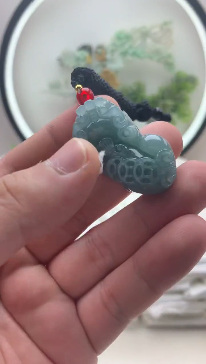 颈饰未镶嵌翡翠貔貅