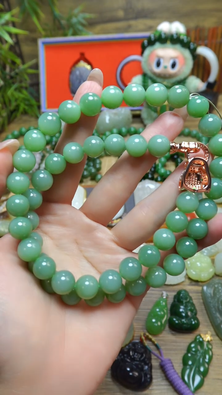 和田玉未镶嵌项链俄料碧玉粉青卡10