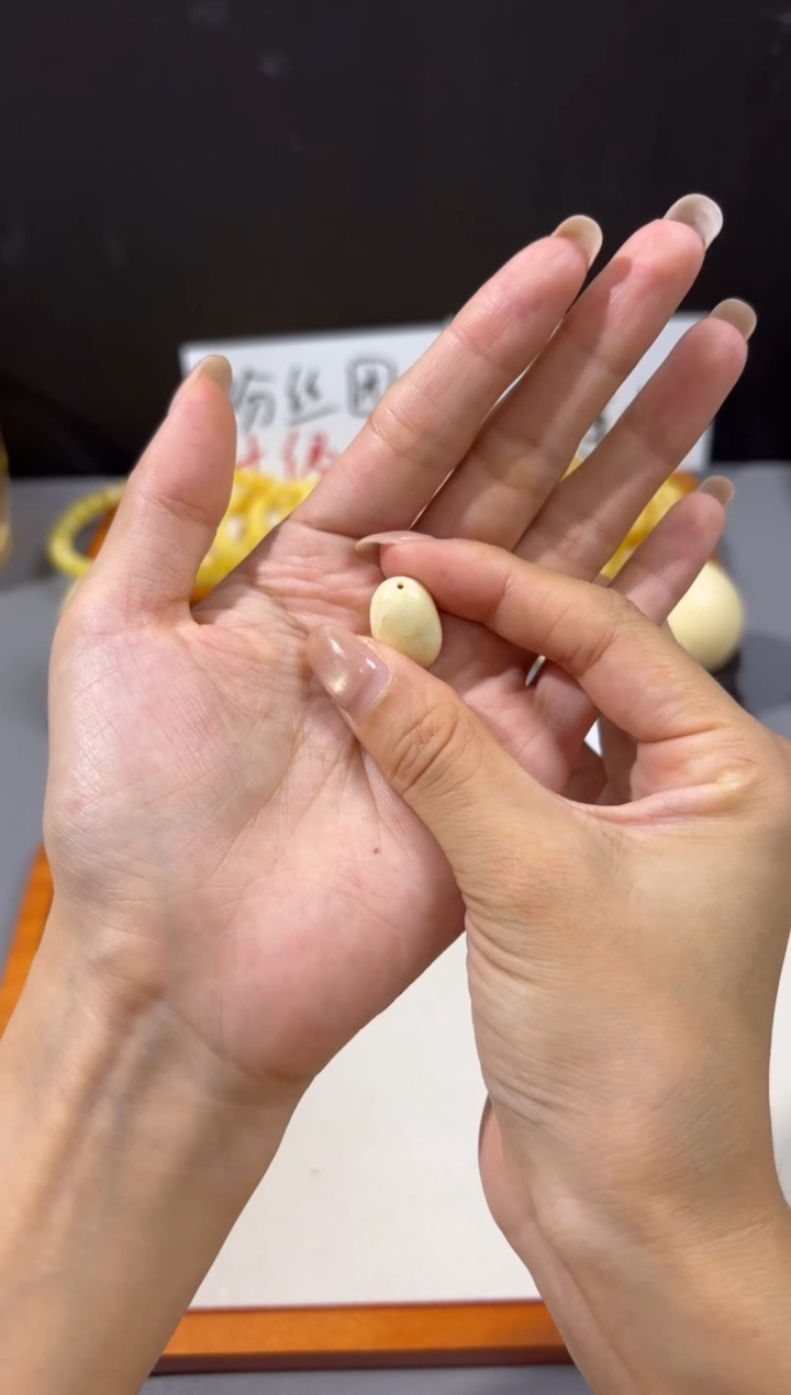 手链蜜蜡未镶嵌白蜡扣子