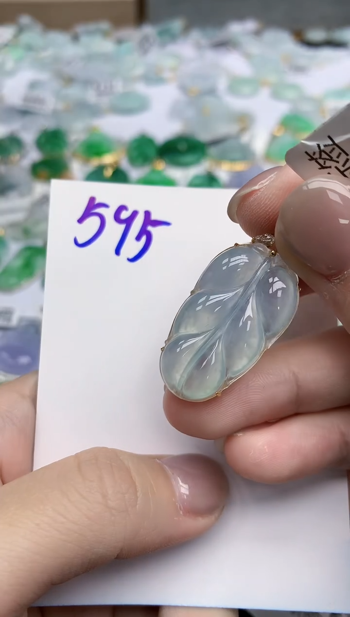 【闪购商品】翡翠颈饰18K金镶嵌天然翡翠A货