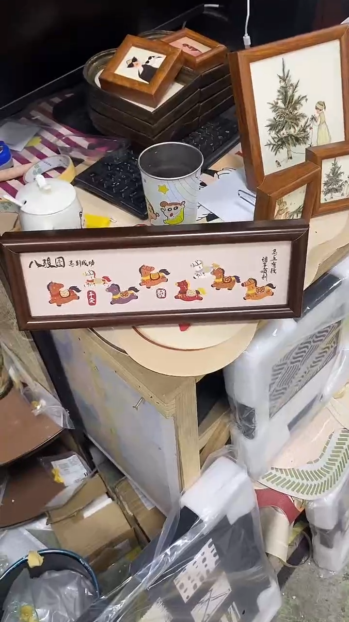 仓库清货，默认瑕疵，完美主义者慎拍。