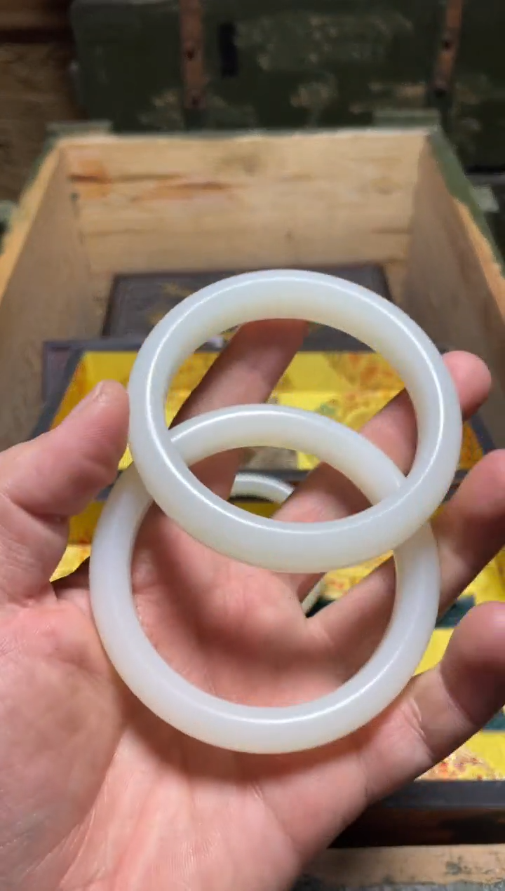 【闪购商品】手镯两件一起给