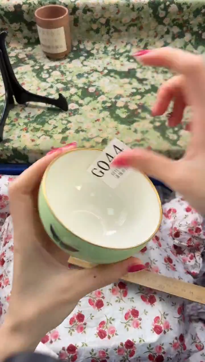 瓷片ˊ*圆       G044