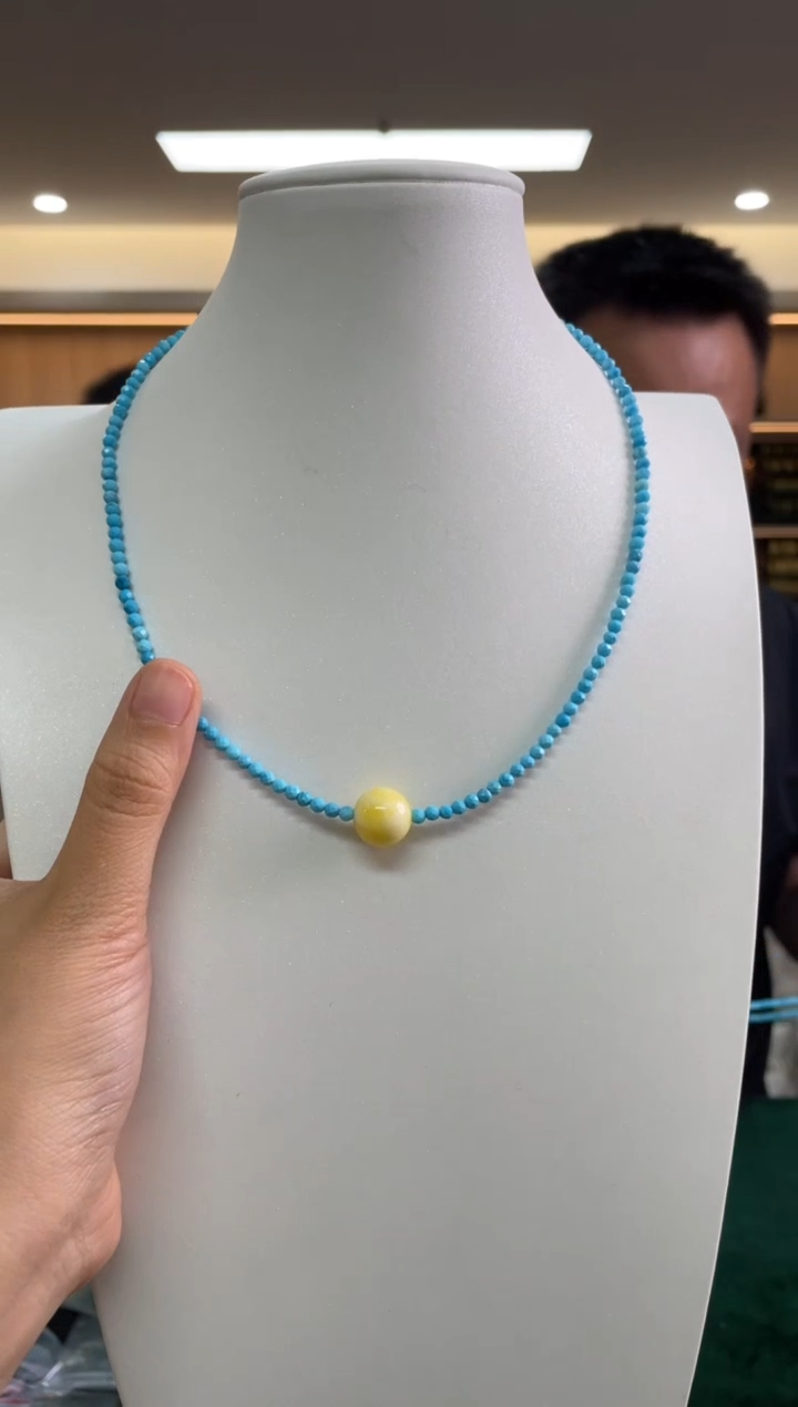 未镶嵌蜜蜡裸石多样性发一件