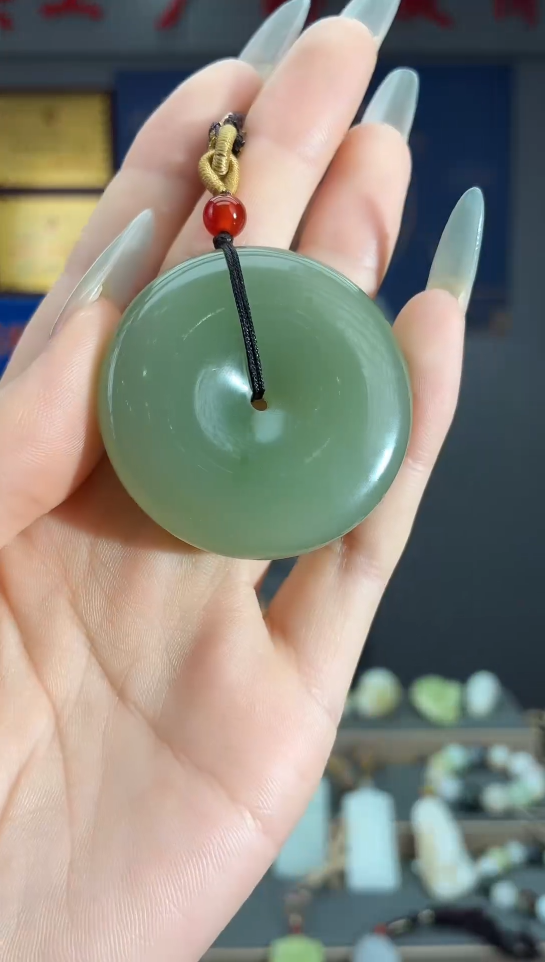 颈饰未镶嵌和田玉1