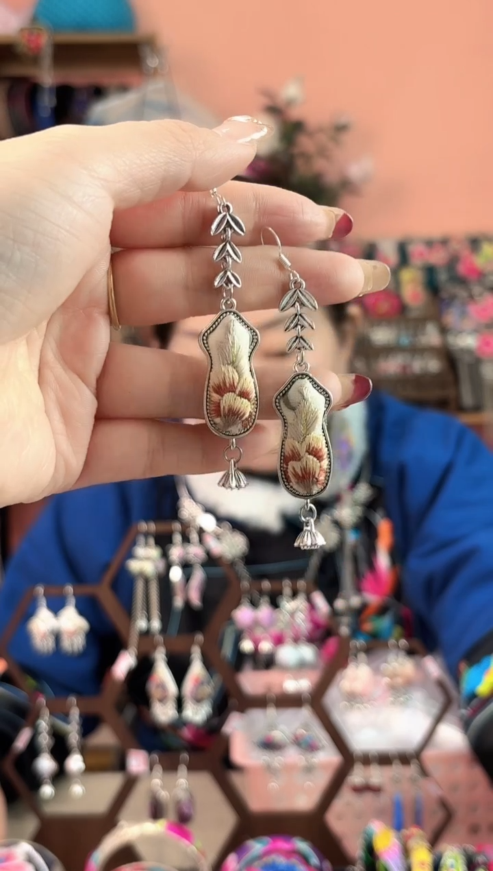 艺枝独绣手工饰品32