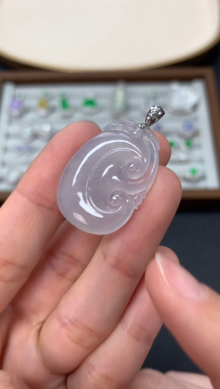 【闪购商品】翡翠吊坠(不含链)18K金镶嵌2500