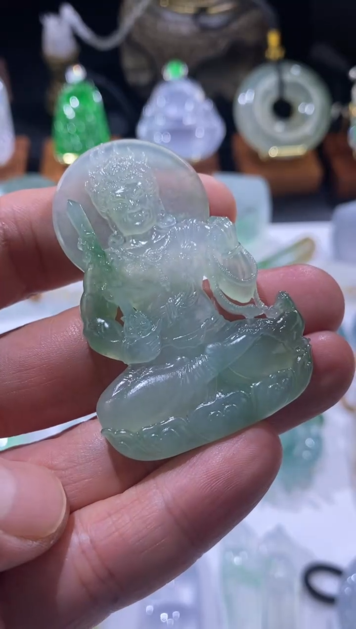 翡翠未镶嵌颈饰天然翡翠挂件