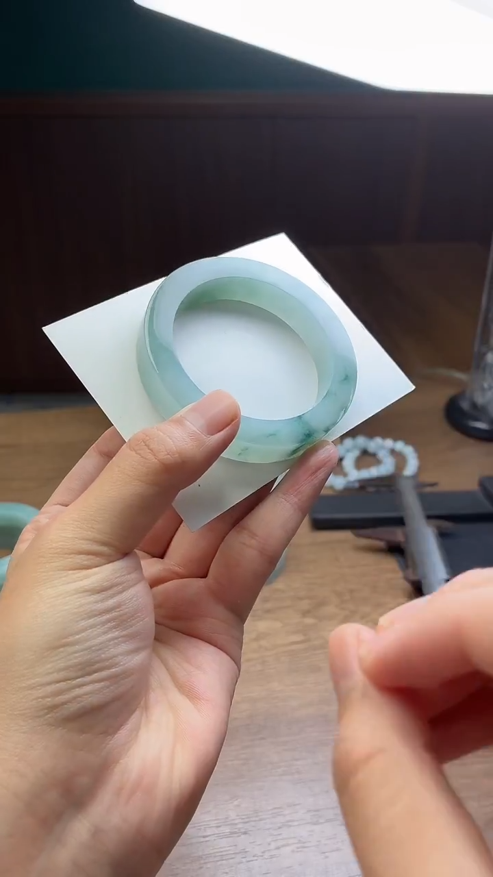 未镶嵌手镯定制翡翠联**技定制