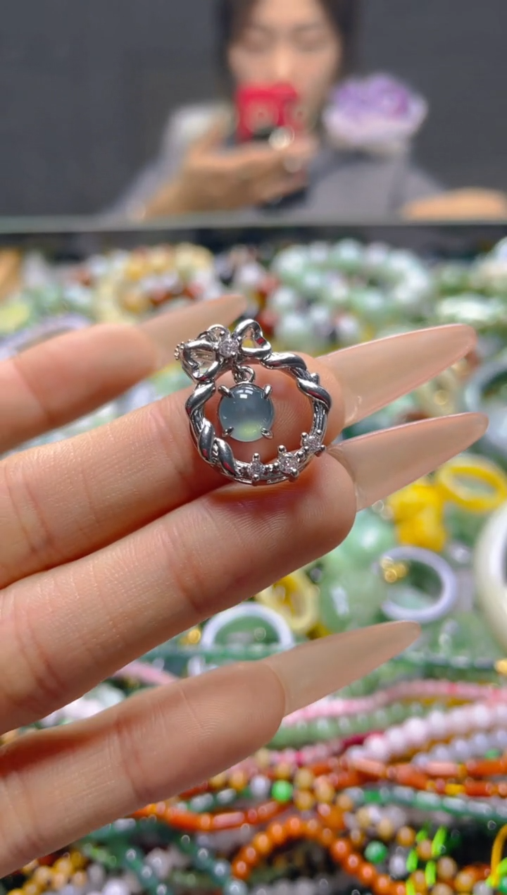 颈饰未镶嵌翡翠/N/翡翠A货，一件也是批发价