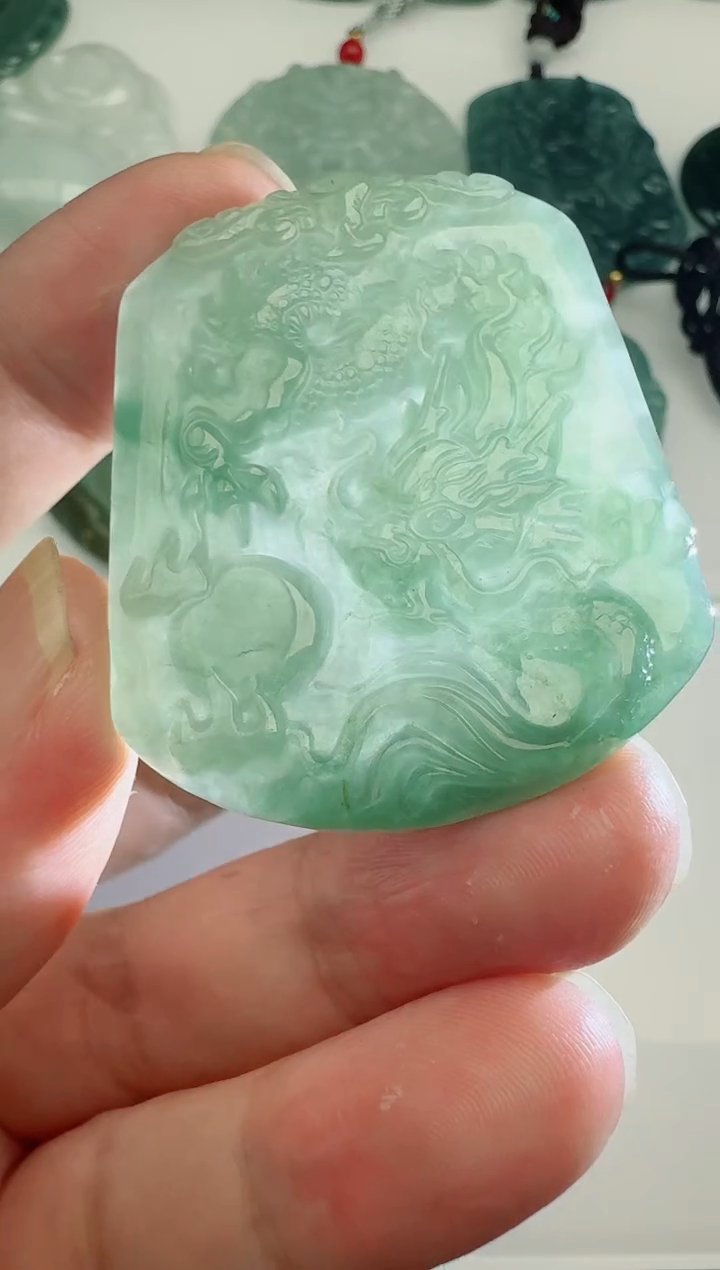 【闪购商品】翡翠吊坠(不含链)未镶嵌1