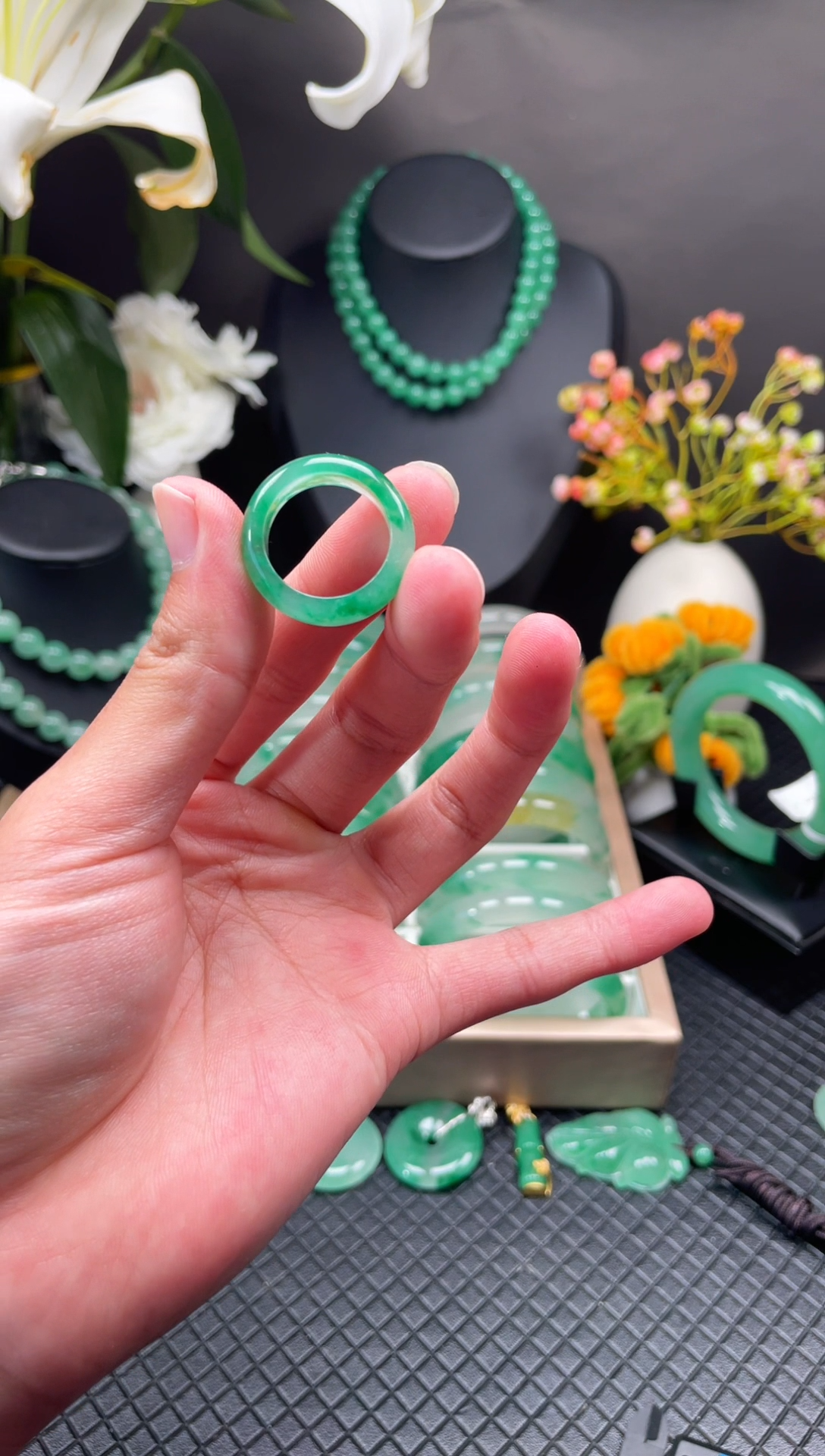 未镶嵌手镯石英质玉天然非洲翠戒圈17.18