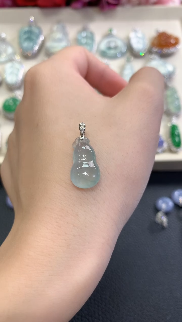 吊坠(不含链)18K金镶嵌翡翠秋日珠宝W25