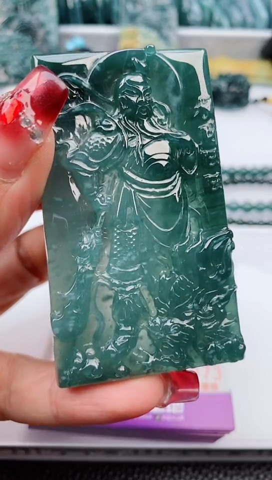 【闪购商品】翡翠颈饰未镶嵌        