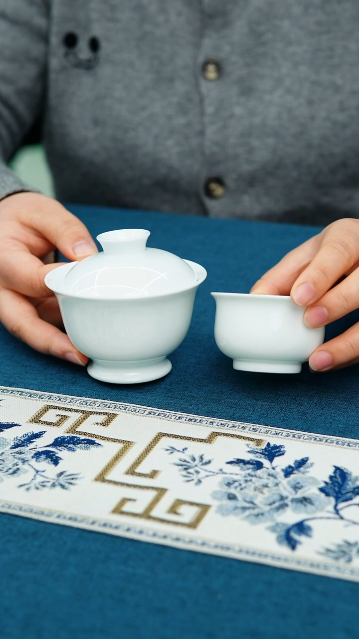 【闪购商品】高足盖碗 炉式杯