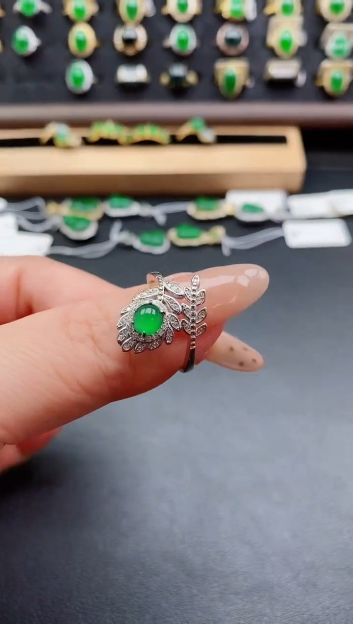 银S925镶嵌戒指翡翠1