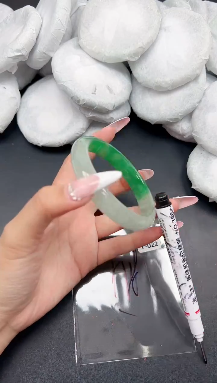 精品手镯，一物一拍T-022