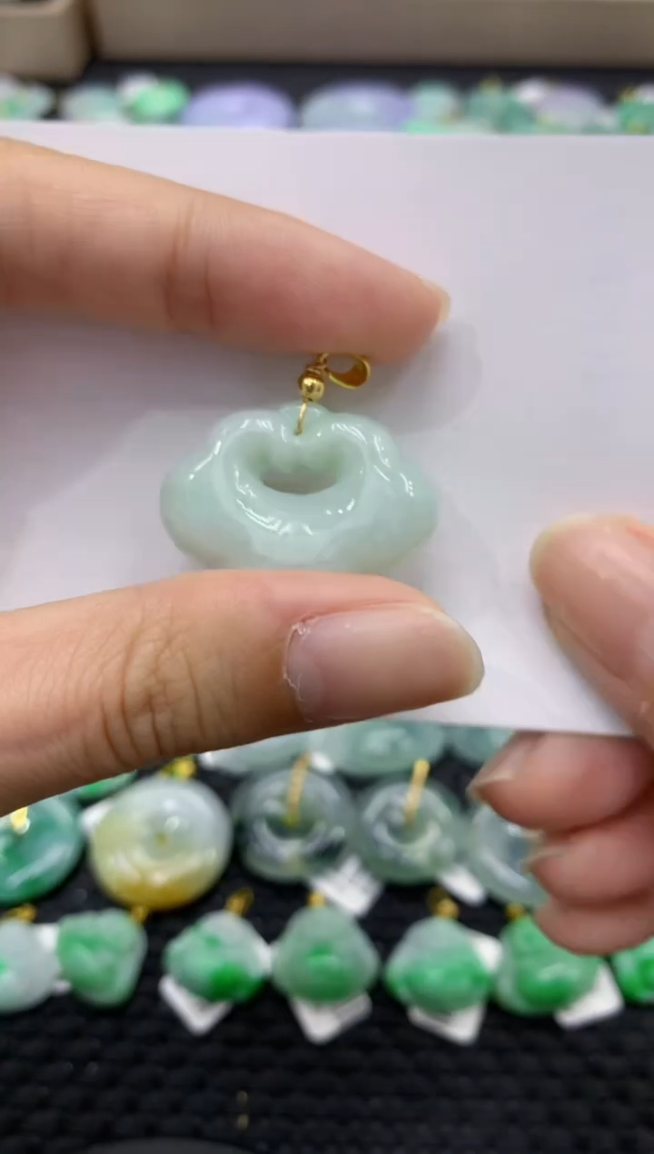 颈饰未镶嵌翡翠天然缅甸翡翠A货