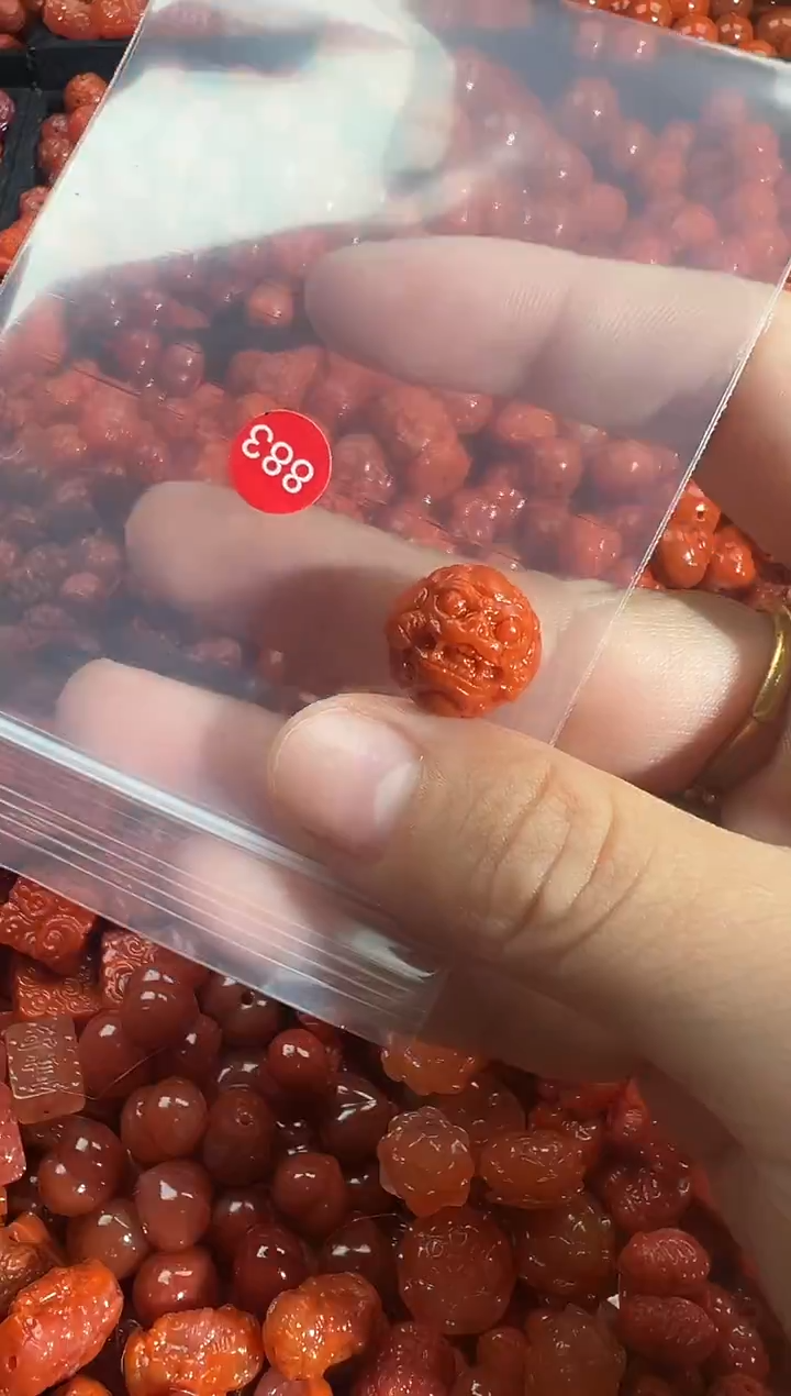 颈饰未镶嵌南红玛瑙1