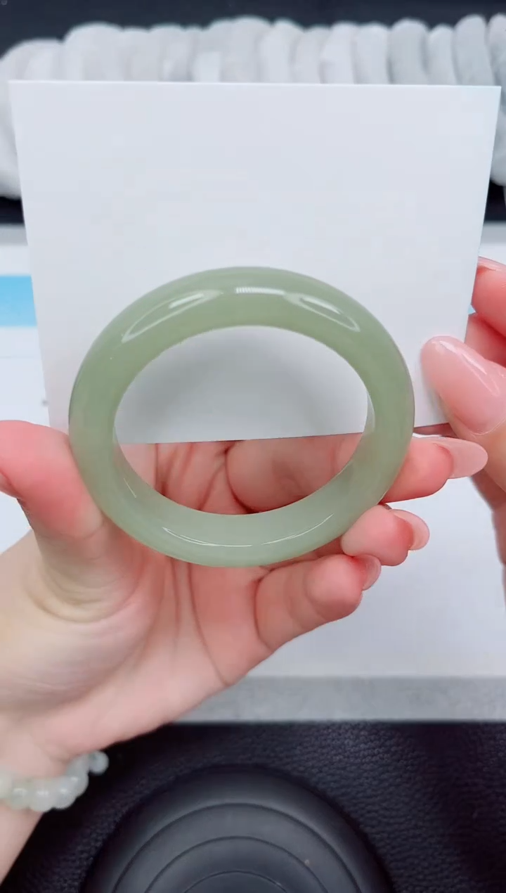 石英质玉手镯未镶嵌10-51.7