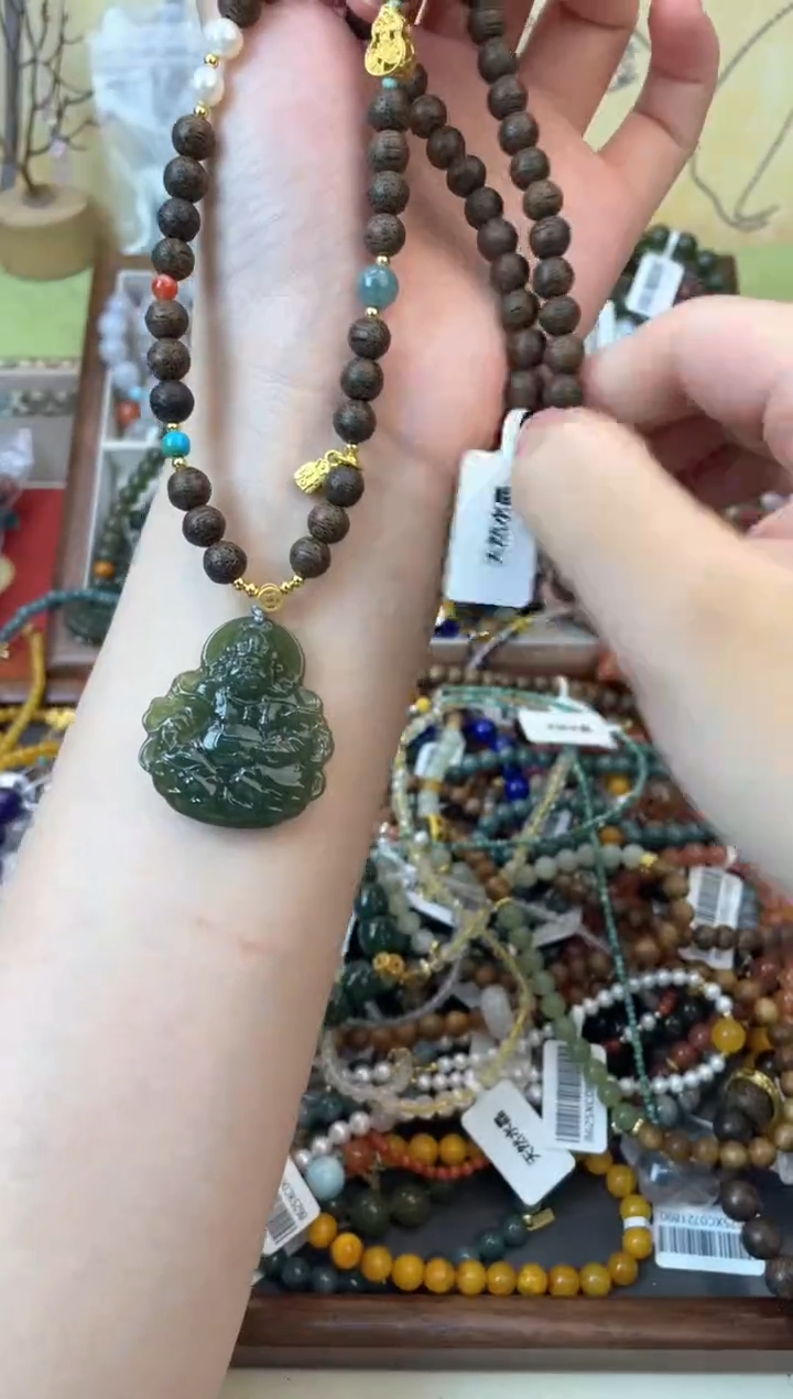 未镶嵌檀香木吊坠283