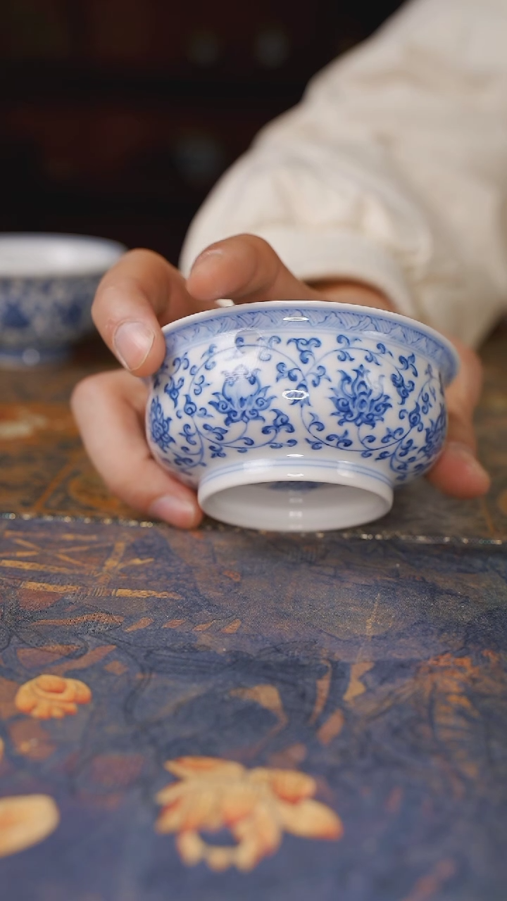 【闪购商品】杯望月怀古缠枝莲炉式杯