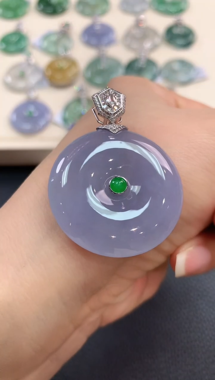 【闪购商品】翡翠吊坠(不含链)18K金镶嵌b152 不退换