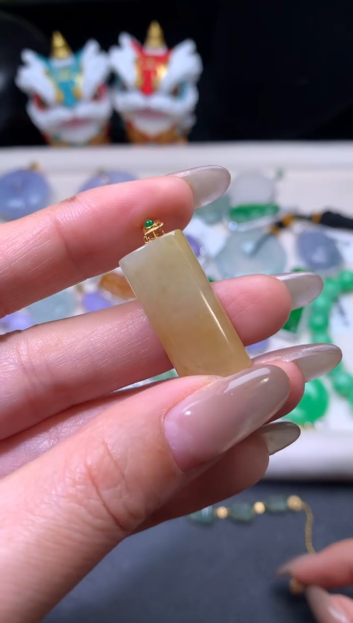 吊坠(不含链)18K金镶嵌翡翠翡翠