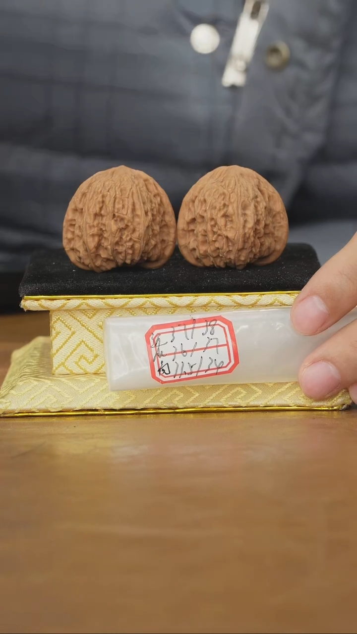 把件文玩核桃密纹