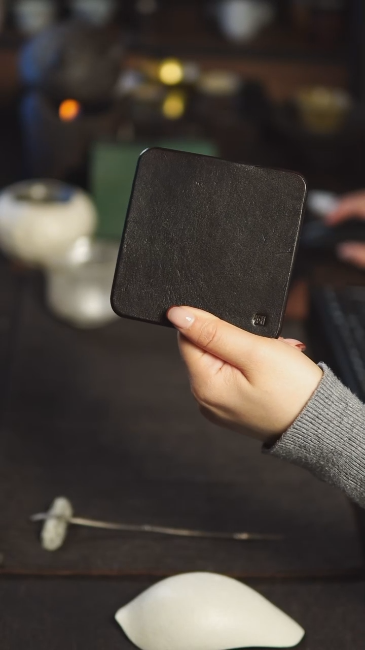 【闪购商品】几席之上 牛皮杯垫10*10