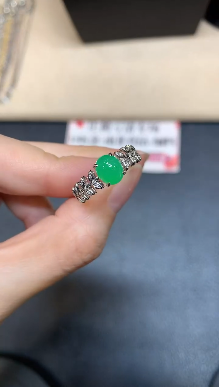 【闪购商品】翡翠戒指18K金镶嵌【无鉴赏期