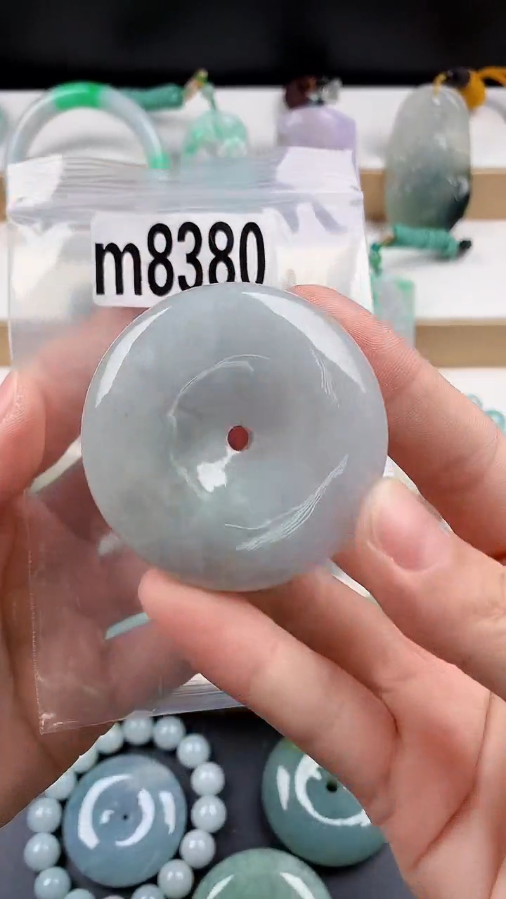 颈饰未镶嵌翡翠天然翡翠吊坠挂件