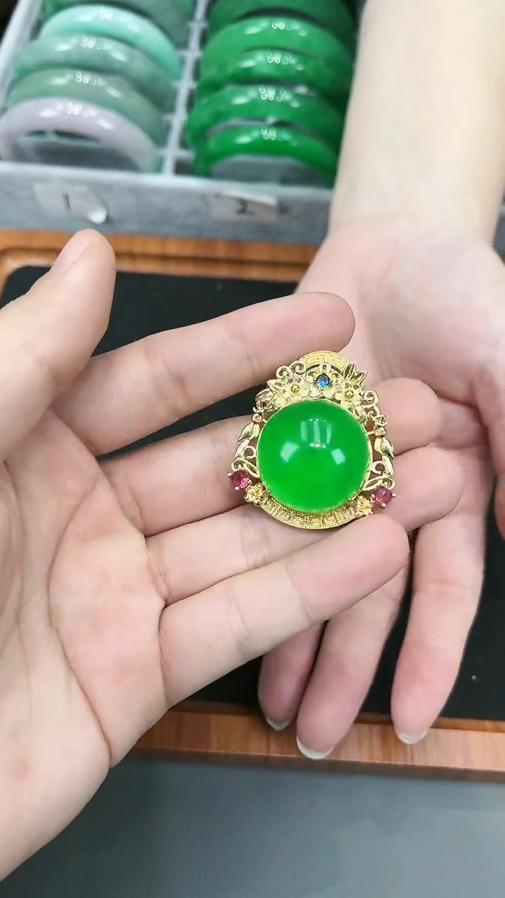 【闪购商品】翡翠颈饰未镶嵌s63蛋面吊坠