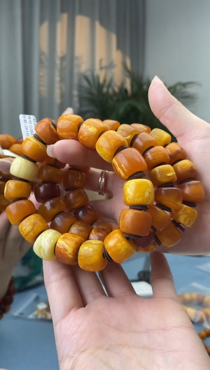 【闪购商品】未镶嵌蜜蜡珠宝奇石假一罚十，微瑕多样性发一件047.16