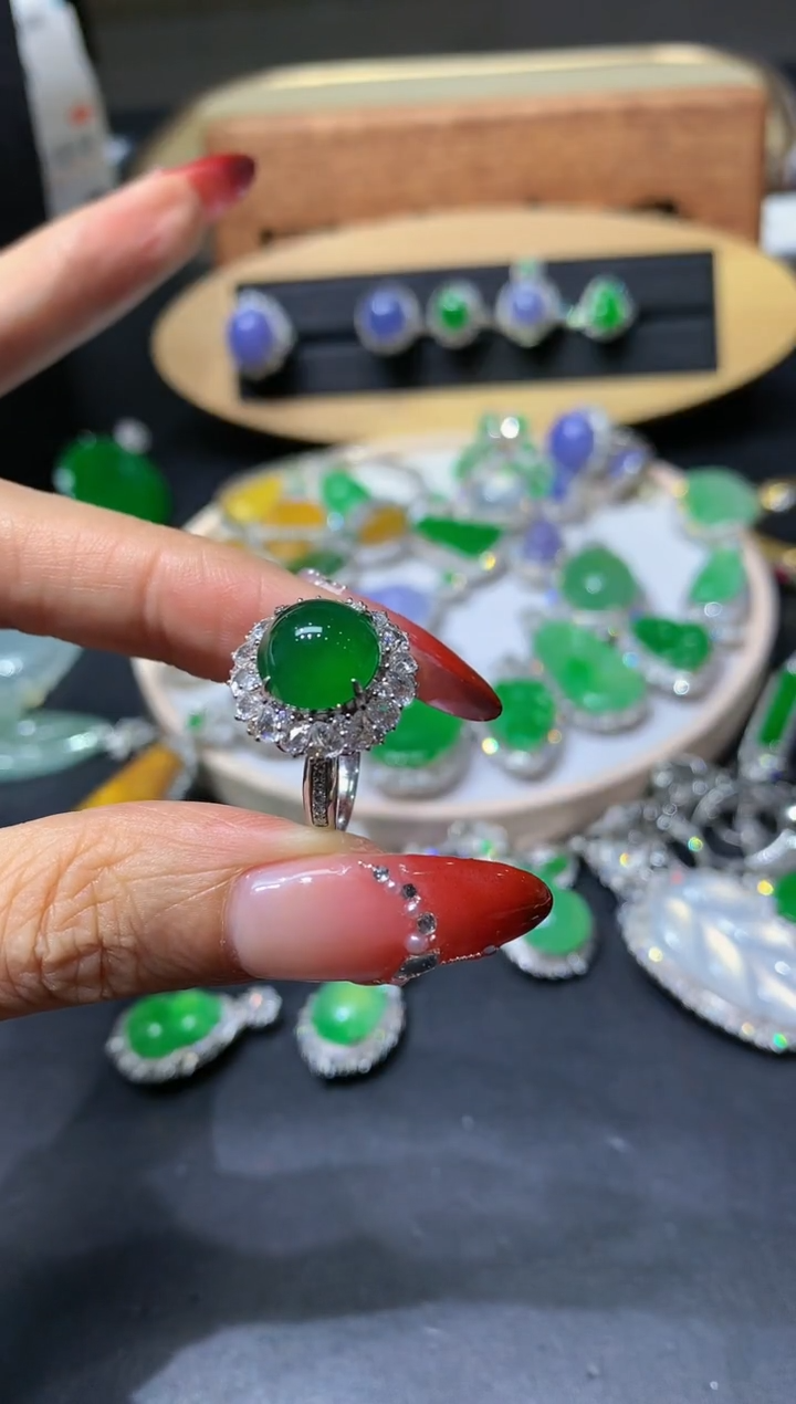 【闪购商品】定制翡翠18K金镶嵌团购