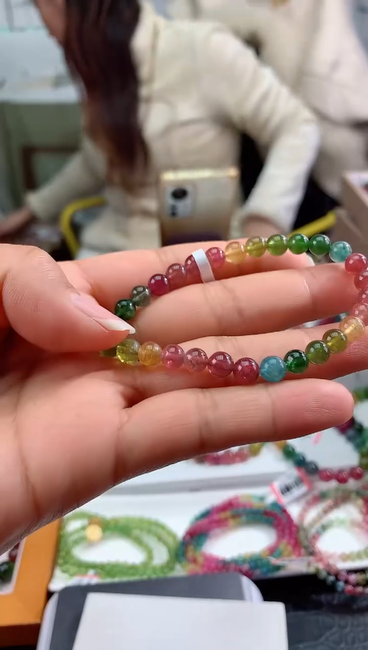 【闪购商品】碧玺手链未镶嵌多样性发一条